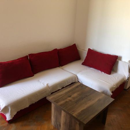 Lovely 1 Bedroom Apartment Close To Old Town Bukareszt Zewnętrze zdjęcie