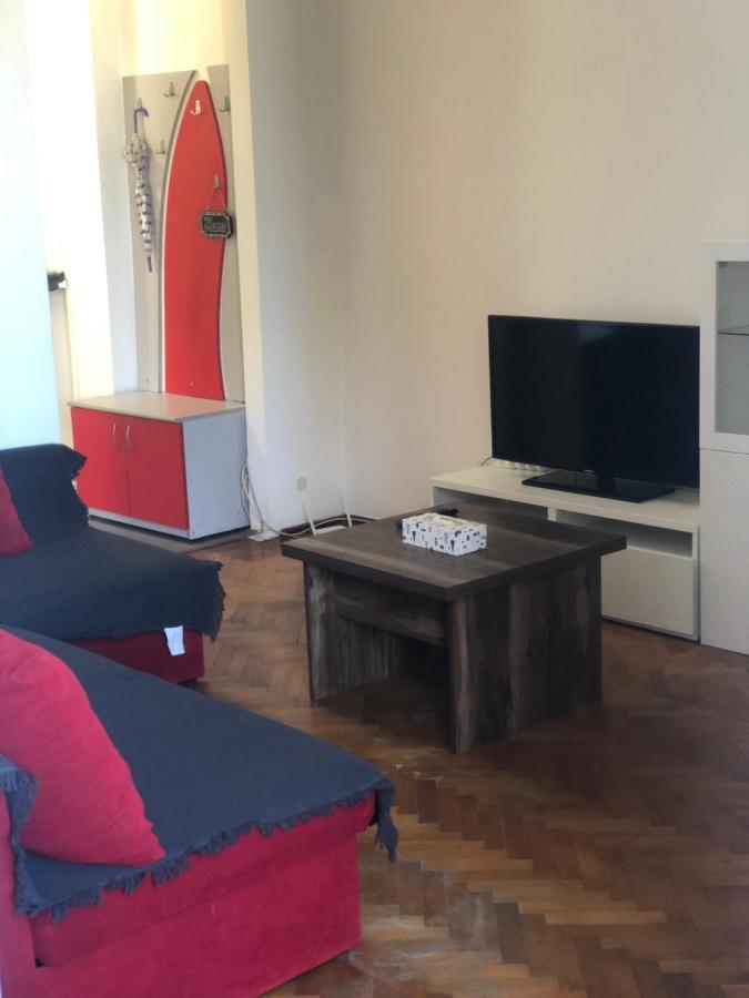 Lovely 1 Bedroom Apartment Close To Old Town Bukareszt Zewnętrze zdjęcie