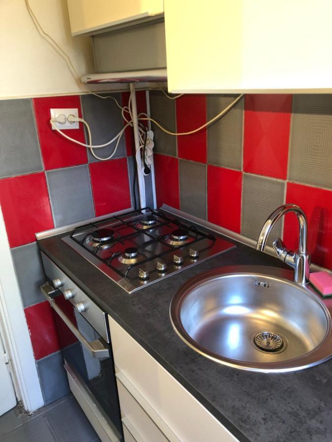 Lovely 1 Bedroom Apartment Close To Old Town Bukareszt Zewnętrze zdjęcie