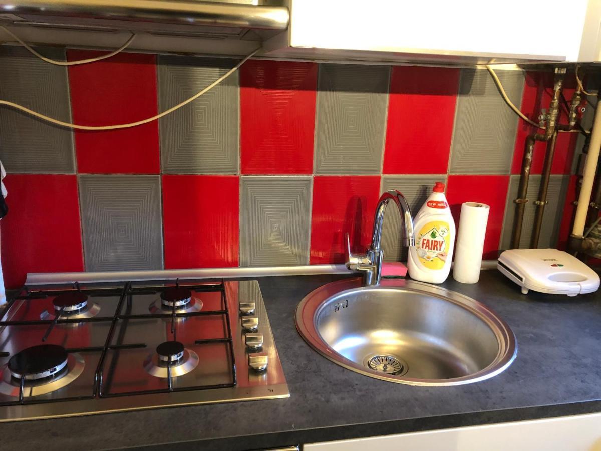 Lovely 1 Bedroom Apartment Close To Old Town Bukareszt Zewnętrze zdjęcie