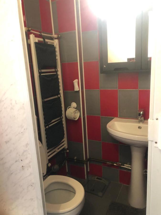 Lovely 1 Bedroom Apartment Close To Old Town Bukareszt Zewnętrze zdjęcie