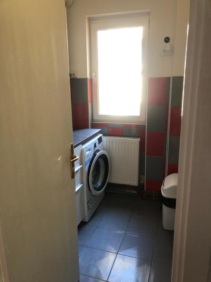 Lovely 1 Bedroom Apartment Close To Old Town Bukareszt Zewnętrze zdjęcie